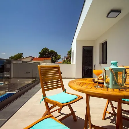 Soriano Villa Mimice